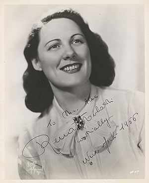 Signed photograph of the distinguished lirico-spinto Italian soprano
