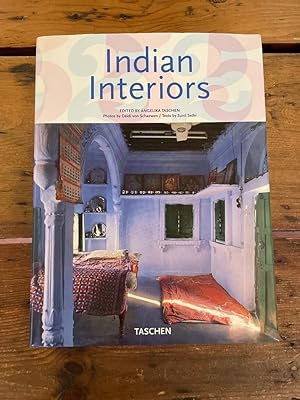 Seller image for Indian interiors = Intrieurs de l'Inde. photos: Deidi von Schaewen. Text: Sunil Sethi. Ed. by Angelika Taschen. French transl. by Philippe Safavi. German transl. by Dorothee Merkel] for sale by Antiquariat Liber Antiqua