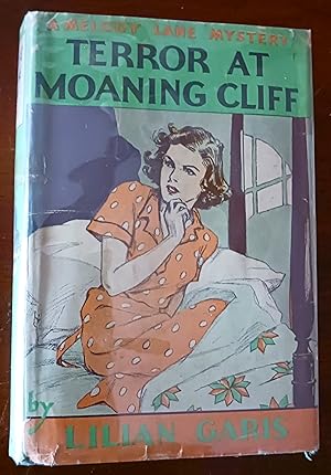 Immagine del venditore per Terror at Moaning Cliff (A Melody Lane Mystery) venduto da Gargoyle Books, IOBA