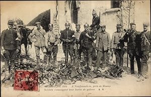 Ansichtskarte / Postkarte Neufmoutiers les Meaux Seine et Marne, französische Soldaten begutachte...