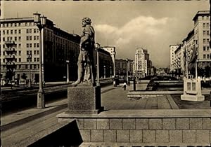 Ansichtskarte / Postkarte Berlin Friedrichshain, Stalinallee, Denkmal