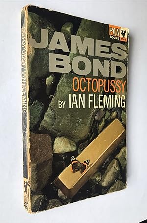 Bild des Verkufers fr Octopussy, James Bond, Ian Fleming First UK Pan Papercack Edition 1967, First printing, very rare. zum Verkauf von JS Rare Books