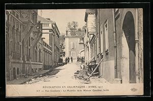 Ansichtskarte Révolution en Champagne 1911, Rue Gambetta, Le Mobilier de la Maison Gauthier