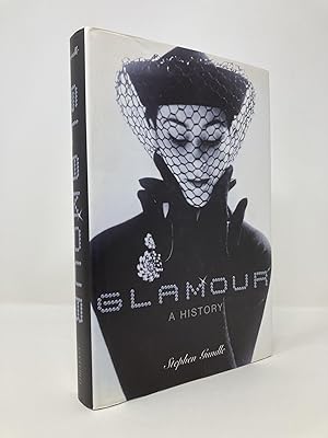 Imagen del vendedor de Glamour: A History a la venta por Southampton Books