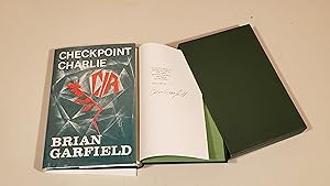 Image du vendeur pour Checkpoint Charlie: Signed Limited mis en vente par SkylarkerBooks
