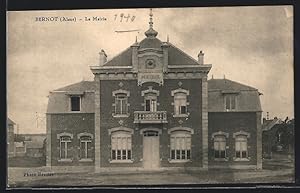 Carte postale Bernot, La Mairie