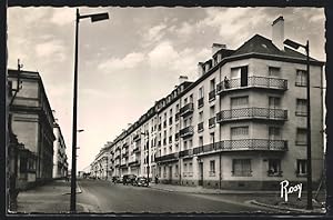 Carte postale Saint-Nazaire, Rue Villès-Martin, vue de la rue