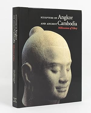 Bild des Verkufers fr Sculpture of Angkor and Ancient Cambodia. Millennium of Glory zum Verkauf von Michael Treloar Booksellers ANZAAB/ILAB