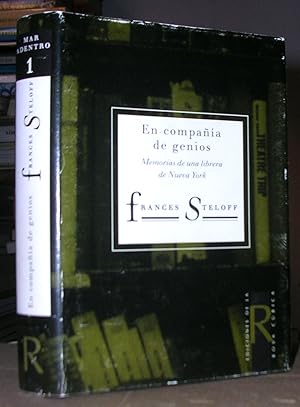 Seller image for EN COMPAIA DE GENIOS. Memorias de una librera de Nueva York. Traduccin de Jos Manuel de Prada. for sale by LLIBRES del SENDERI