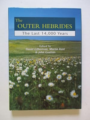 Immagine del venditore per The Outer Hebrides: The Last 14, 000 Years: No. 2 (Sheffield Environmental & Archaeological Research Campaign in the Hebrides) venduto da GREENSLEEVES BOOKS