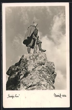 Ansichtskarte Slowakischer Soldat in Uniform mit Gewehr