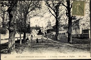 Ansichtskarte / Postkarte Soisy sous Etiolles Essonne, L'Avenue Chevalier et L'Eglise