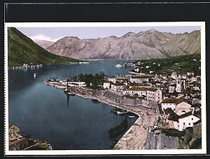 Ansichtskarte Kotor, Teilansicht mit Hafen aus der Vogelschau