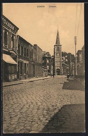 Carte postale Denain, vue de la rue avec Turm