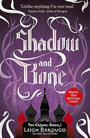 Image du vendeur pour Shadow and Bone: Book 1 (The Grisha) mis en vente par WeBuyBooks 2