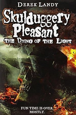 Imagen del vendedor de The Dying of the Light (Skulduggery Pleasant, Book 9) a la venta por WeBuyBooks