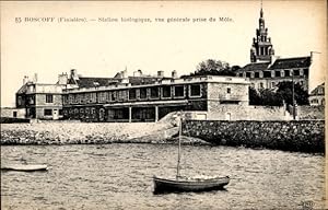 Ansichtskarte / Postkarte Roscoff Finistère, Biologische Station, Gesamtansicht von Mole aus