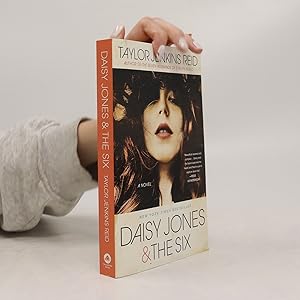 Bild des Verkäufers für Daisy Jones & The Six zum Verkauf von Bookbot
