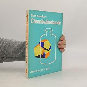 Seller image for Chemikalienkunde for sale by Bookbot