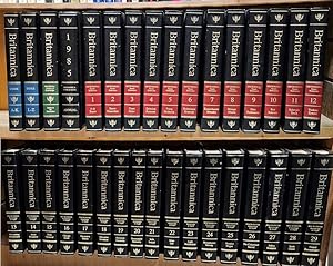 Seller image for Encyclopdia Britannica 33 Volumes With, Index, Guide & 1985 Year Book for sale by Ye Old Bookworm