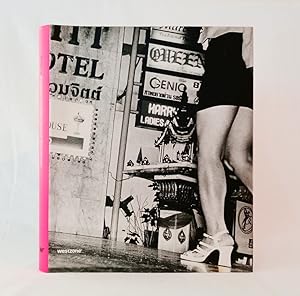 Imagen del vendedor de Patpong-Bangkok's Twilight Zone A Photographic Diary a la venta por Haymes & Co. Bookdealers