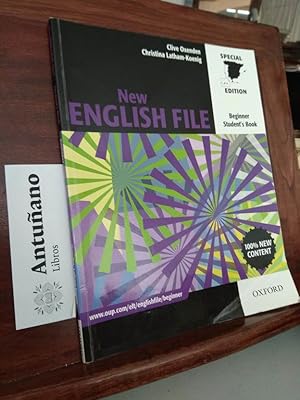 Imagen del vendedor de New English File Beginner Students Book a la venta por Libros Antuano