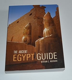 Imagen del vendedor de The Ancient Egypt Guide (Interlink Guide) a la venta por Bibliomadness