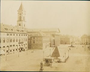 Foto Karlsruhe in Baden Württemberg, Marktplatz mit Pyramide