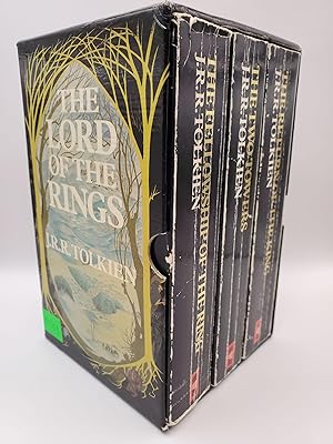 Bild des Verkufers fr The Lord of the Rings: The Fellowship of the Ring, The Two Towers, The Return of the King zum Verkauf von Bay Used Books
