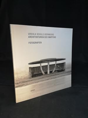 Architekturen des Wartens: Bushaltestellen in Armenien. Bahnhöfe der Hejaz Bahn in Saudi Arabien.