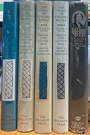 Bild des Verkufers fr The Diary of Virginia Woolf, 5 Volume Set [V. signed] 1915 to 1941 zum Verkauf von Walden Books