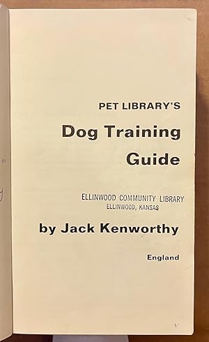 Bild des Verkufers fr Pet Librarys Dog Training Guide zum Verkauf von Drew