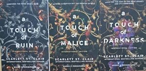 Image du vendeur pour A Touch of Darkness- A Touch of Ruin- A Touch of Malice: A Dark and Enthralling Reimagining of the Hades and Persephone Myth 3 Bnde, mis en vente par Gabis Bcherlager
