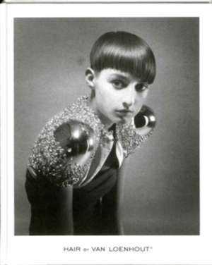 Immagine del venditore per Hair by Van Loenhout Special Collection venduto da Collectors' Bookstore