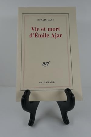 Seller image for Vie et mort d'Emile Ajar for sale by Librairie Christian Chaboud