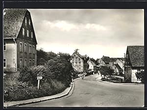 Seller image for Ansichtskarte Jahnsdorf /Erzgeb., Strassenpartie mit Passanten for sale by Bartko-Reher