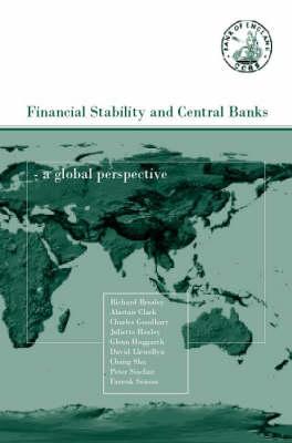 Immagine del venditore per Brearley, R: Financial Stability and Central Banks venduto da moluna