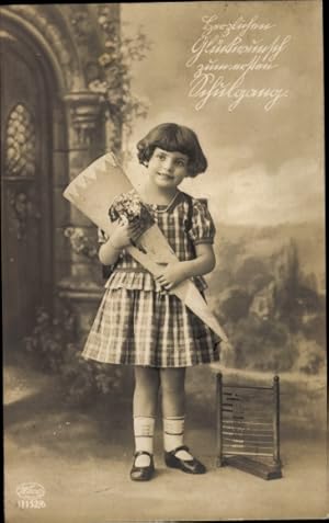 Ansichtskarte / Postkarte Glückwunsch Einschulung, Mädchen mit Zuckertüte