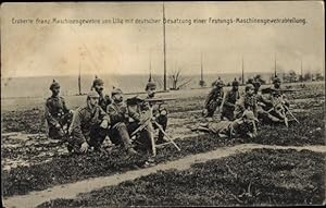 Ansichtskarte / Postkarte Eroberte französische Maschinengewehre mit deutscher Besatzung einer Fe...