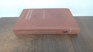 Image du vendeur pour Introduction to electromagnetic field and waves mis en vente par BoundlessBookstore