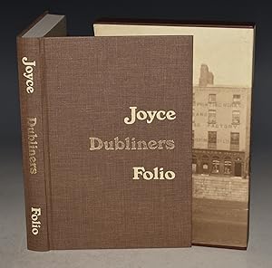 Bild des Verkufers fr Dubliners. The Corrected Text with an Explanatory Note by Robert Scholes. zum Verkauf von PROCTOR / THE ANTIQUE MAP & BOOKSHOP