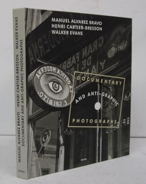 Immagine del venditore per DOCUMENTARY AND ANTI-GRAPHIC PHOTOGRAPHS venduto da BADGERS BOOKS ONLINE
