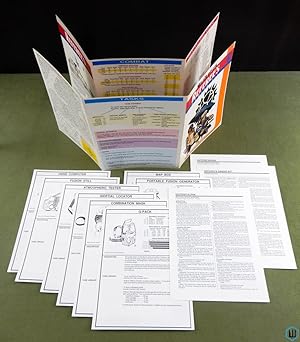 Imagen del vendedor de MegaTraveller Referee's Gaming Kit (Traveller RPG GM Screen) a la venta por Wayne's Books
