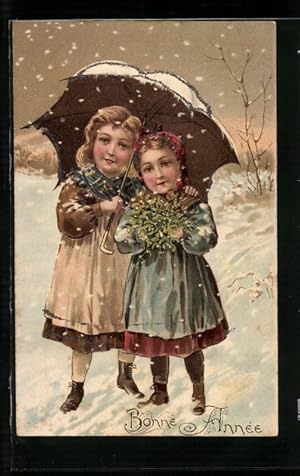 Präge-Ansichtskarte Junge Frauen mit Schirm im tiefen Schnee zu Neujahr