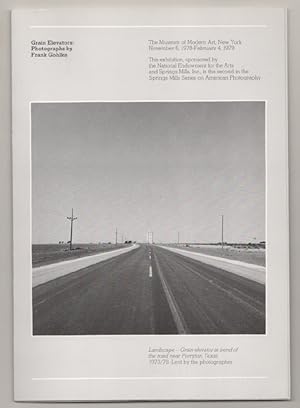 Image du vendeur pour Grain Elevators: Photographs by Frank Gohlke mis en vente par Jeff Hirsch Books, ABAA