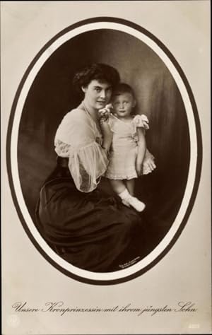 Ansichtskarte / Postkarte Kronprinzessin Cecilie von Preußen mit ihrem jüngsten Sohn, NPG 4602