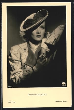 Ansichtskarte Schauspielerin Marlene Dietrich mit Hut