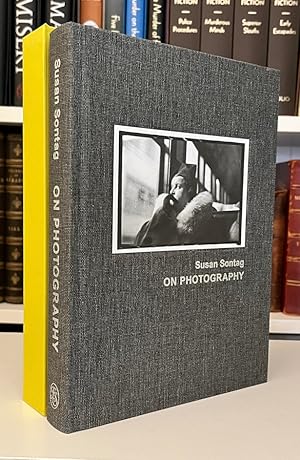 Image du vendeur pour On Photography [First Illustrated Edition] mis en vente par Bath and West Books