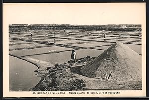 Ansichtskarte Guerande, Marais salants de Saille, vers le Pouliguen, Arbeiter an den Salzgärten