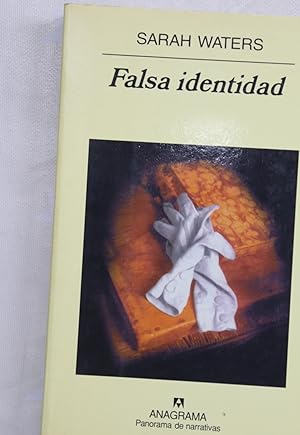 Imagen del vendedor de Falsa identidad a la venta por Librera Alonso Quijano